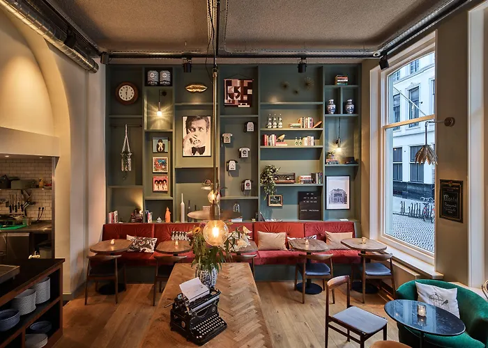 Finch Boutique Hotel, Downtown