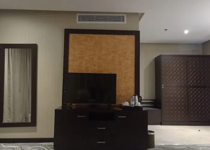 Naviti Warwick Al Khobar