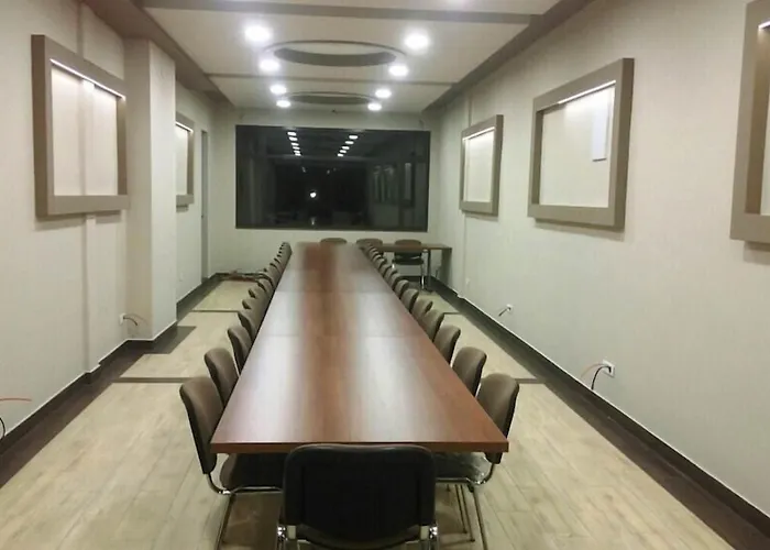 Hotel Holiday