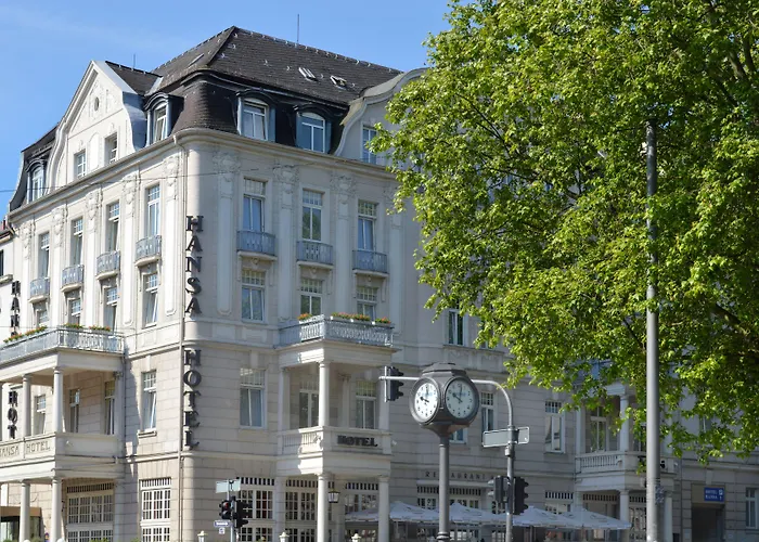 Star-Apart Hansa Hotel