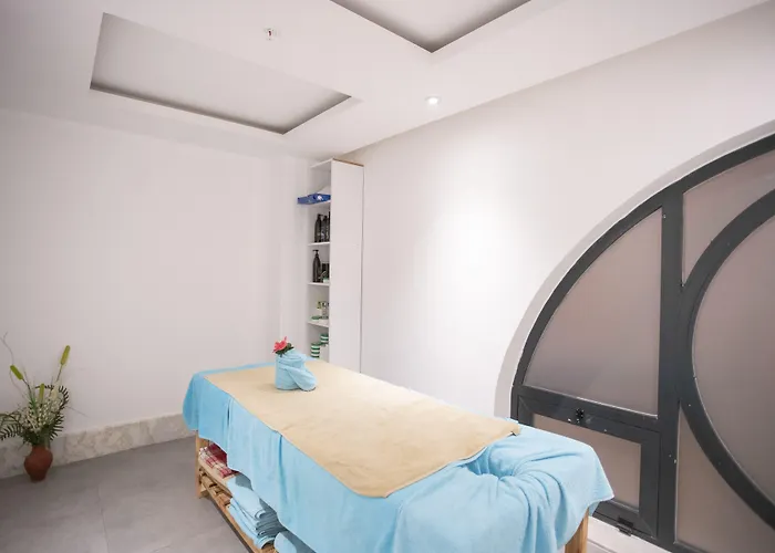 The Sansa Hotel & Spa