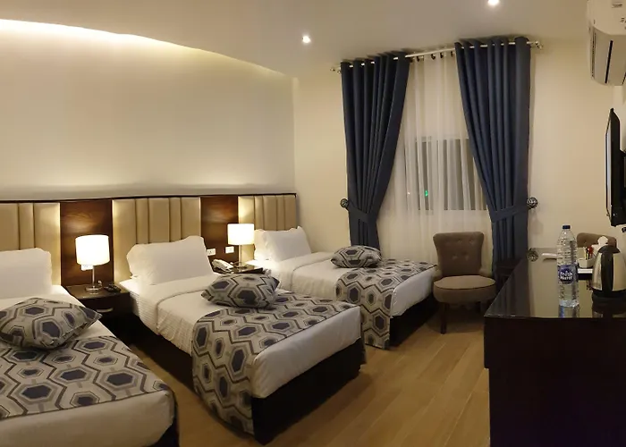 Petra Heart Hotel
