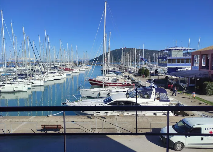 Ianos Bay