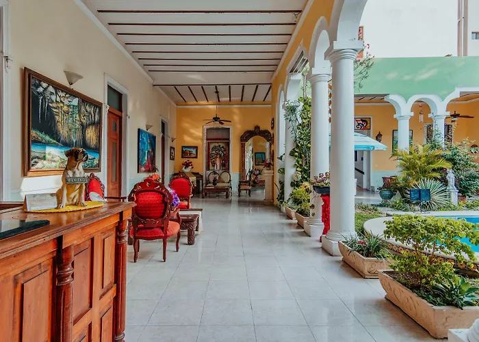 Hotel Santa Maria Merida