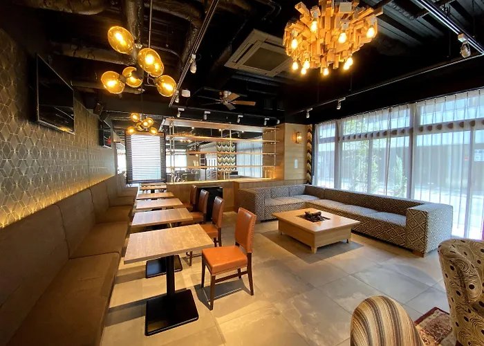 Umedaholic Hotel