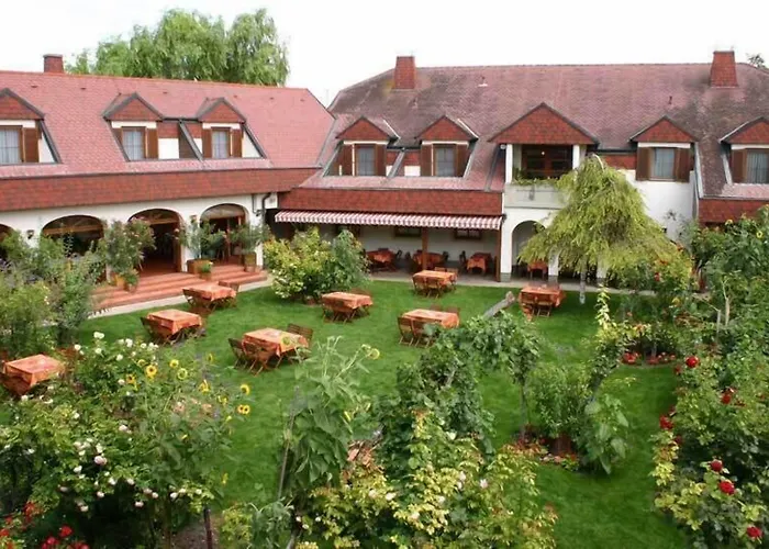 Hotel Weingut Rosenhof