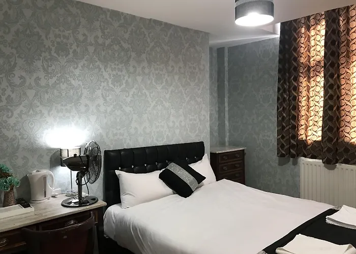 Pacific Inn London Heathrow