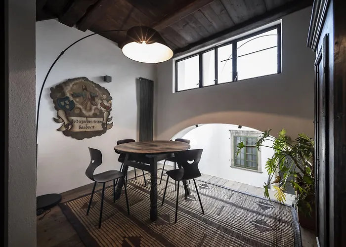 Goldenstern Townhouse