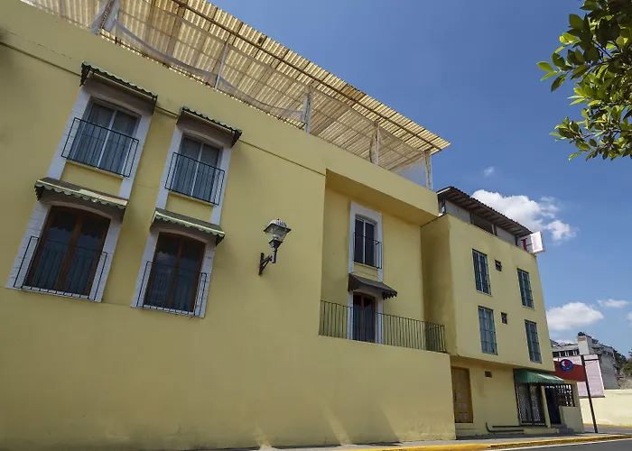 Hotel De La Loma