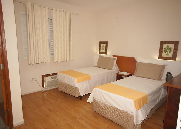 Láparos Hotel