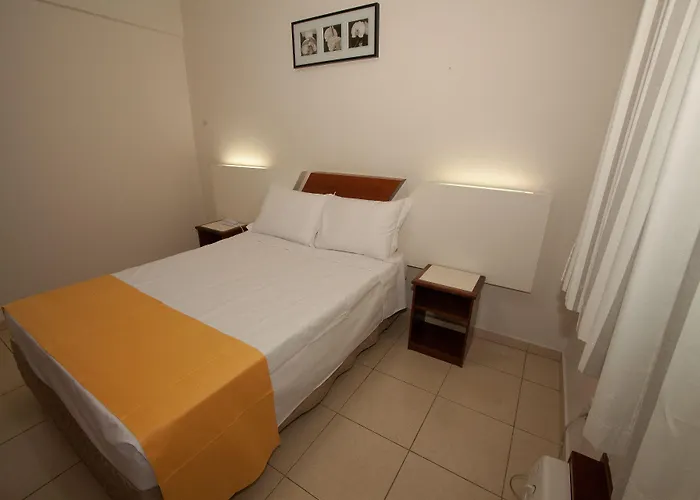 Laparos Hotel