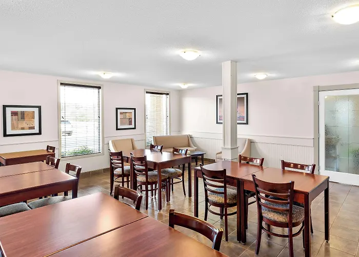 Surestay Plus Hotel By Best Western Hardisty