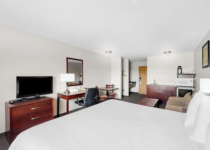 Surestay Plus Hotel By Best Western Hardisty