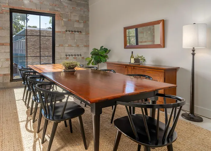 Meeting House Boutique Hotel