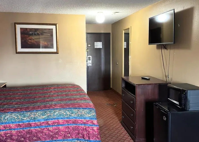 Broadway Inn & Suites Okc