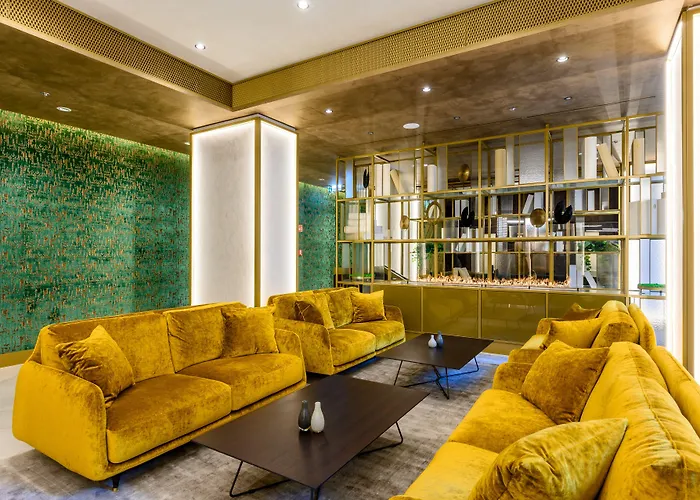 Emerald Hotel By Continental Group