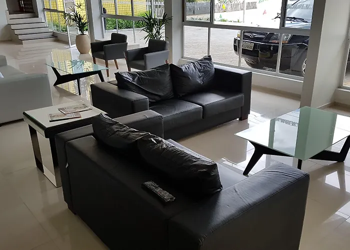Max Hotel