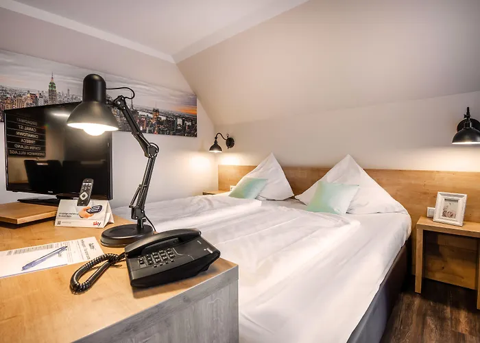 City Hotel