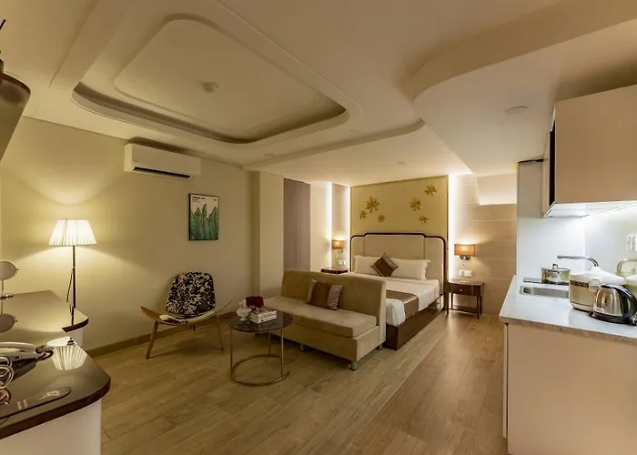 Golden Tree Hotel & Apartment Ho Chi Minh City