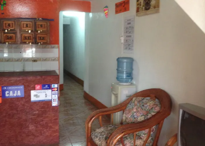 Hostal Brisas Y Olas