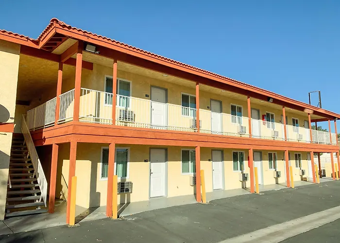 Mojave Inn