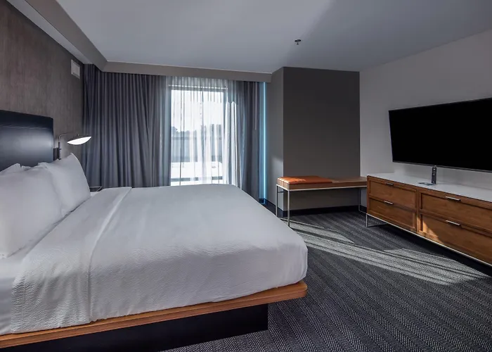 Courtyard By Marriott Conway