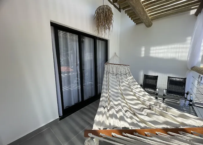 Santomar Guest House