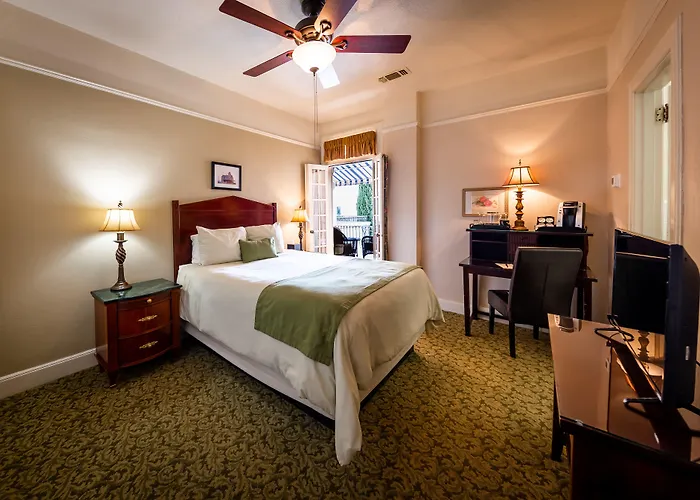 The Hotel Paisano