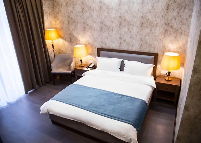 Macara Sheki City Hotel