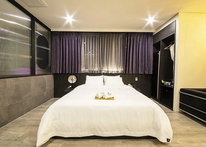 Epoche Hotel