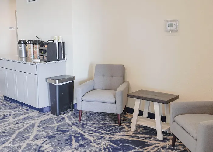 Iron Creek Inn & Suites