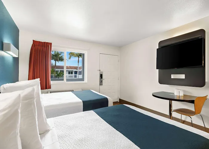 Studio 6 Suites Carpinteria, Ca Santa Barbara South