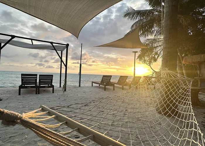 Atholhu Residence