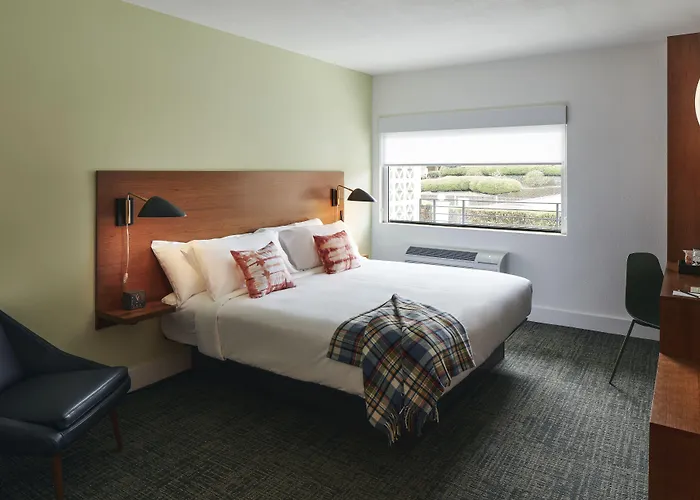The Longleaf Hotel