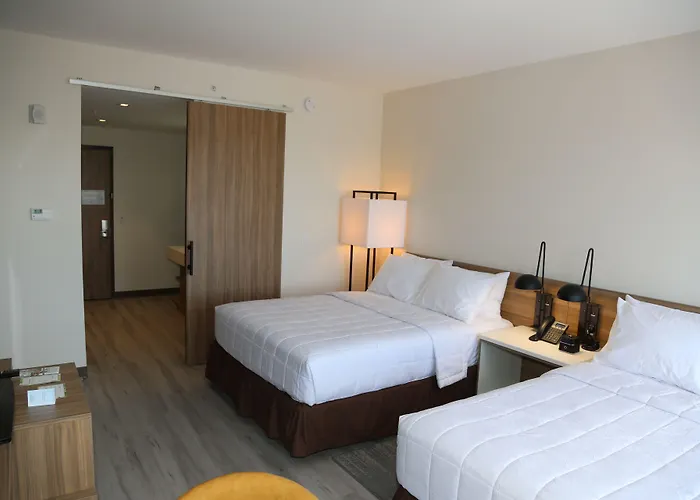 Wyndham Garden North Bergen - Secaucus