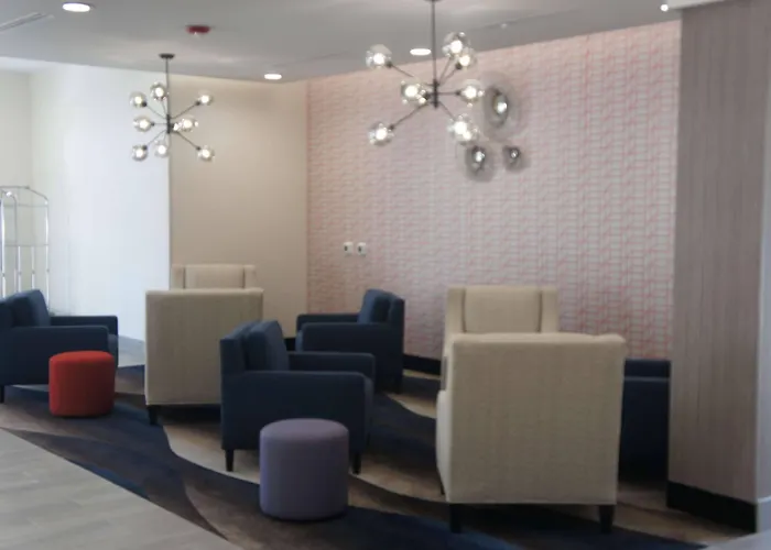 La Quinta Inn & Suites By Wyndham Lafayette Oil Center