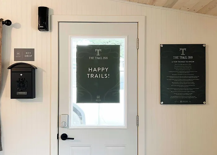 The Trail Inn - Melita, Manitoba - Hwy 83, Hwy 3