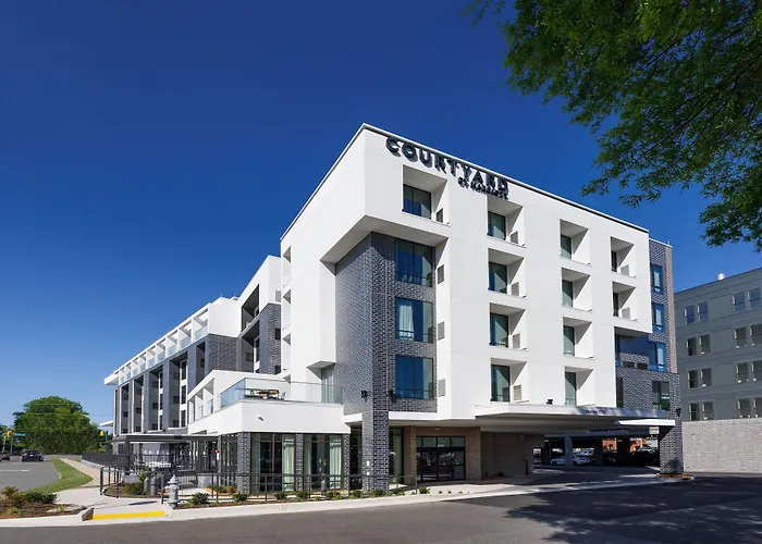 Courtyard By Marriott Richmond Scott'S Addition