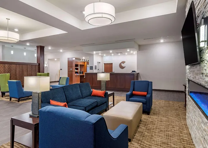 Comfort Suites Newnan