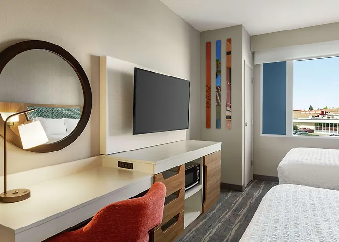 Hampton Inn & Suites San Mateo-San Francisco Airport