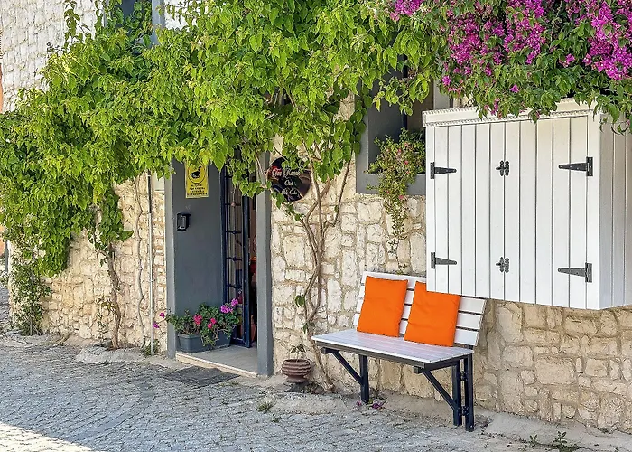 1870'S Tas Konak Otel Uec Oda