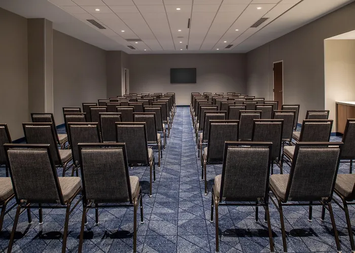 Courtyard By Marriott Olympia
