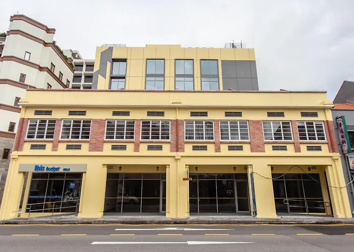 Ibis Budget Singapore Gold