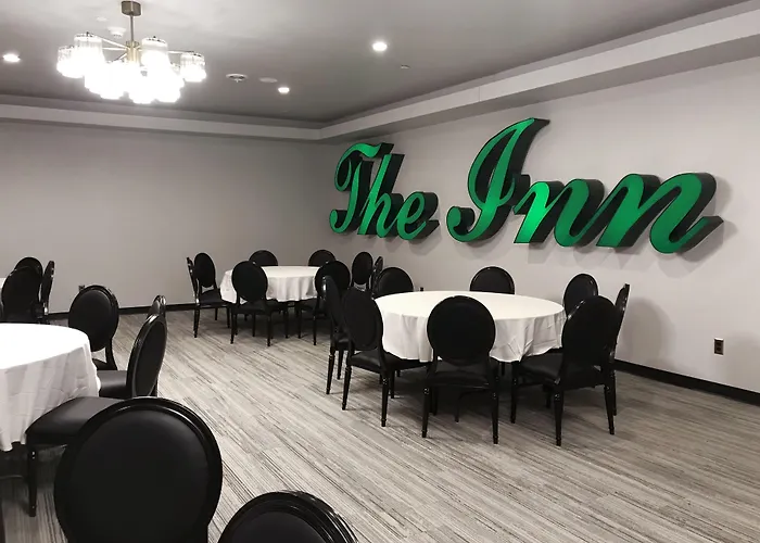 The Inn Hotel Lake Okoboji, An Ascend Collection Hotel
