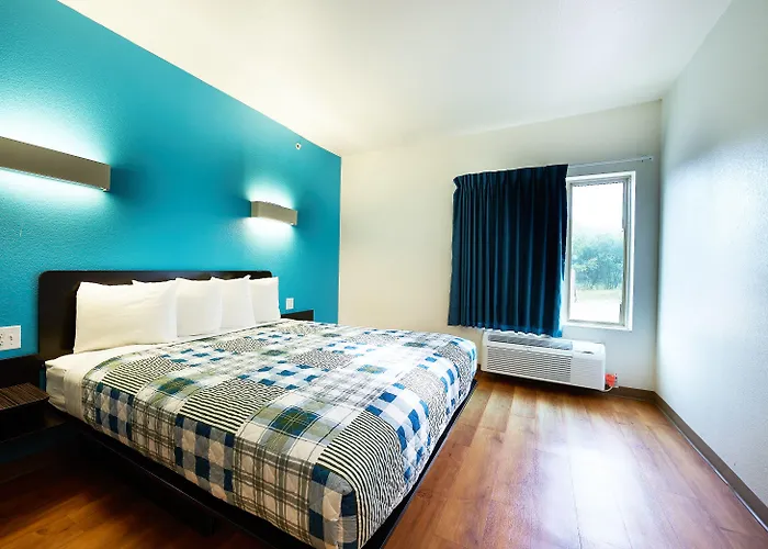 Emblaze Hotel