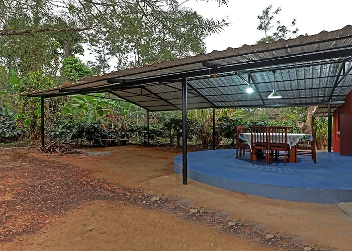 Hotel Allaranda Homestay