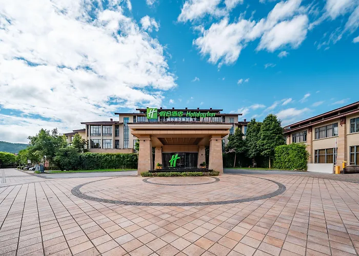 Holiday Inn Wuyi Mountain Water Village By Ihg