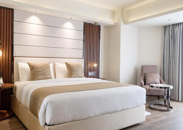 Ramada By Wyndham Cox'S Bazar Kolatoli Beach