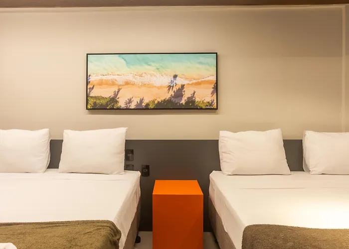 Easy Porto Hotel