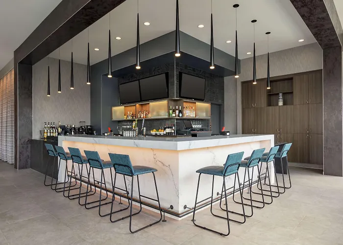 Home2 Suites By Hilton Minneapolis University Area
